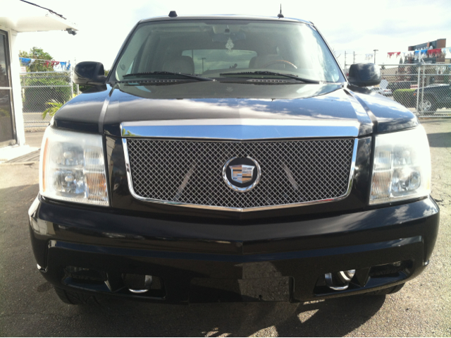 2004 Cadillac Escalade EX - DUAL Power Doors