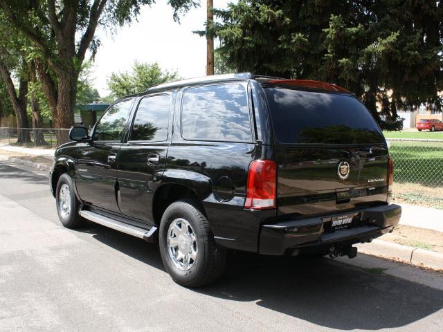 2004 Cadillac Escalade EX - DUAL Power Doors