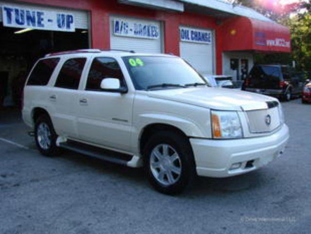 2004 Cadillac Escalade Unknown