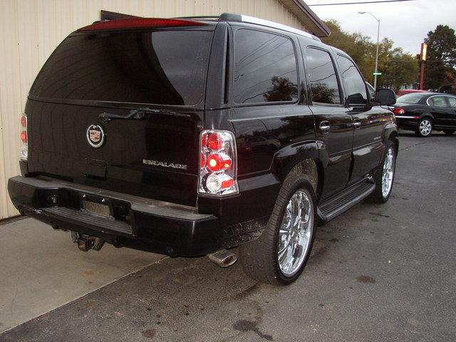 2004 Cadillac Escalade Coupe