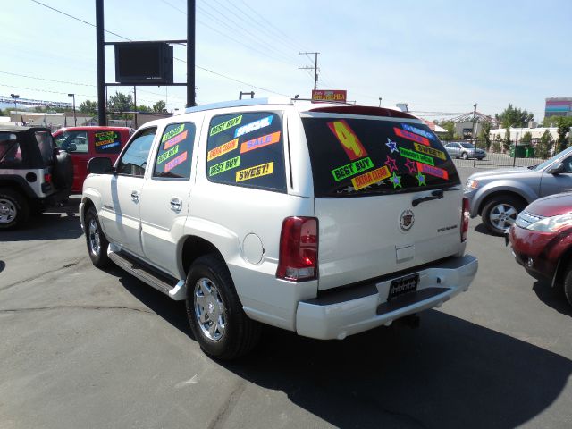 2004 Cadillac Escalade EX - DUAL Power Doors