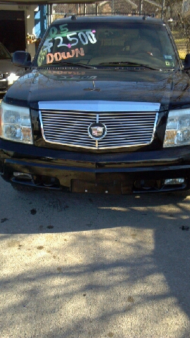 2005 Cadillac Escalade Unknown