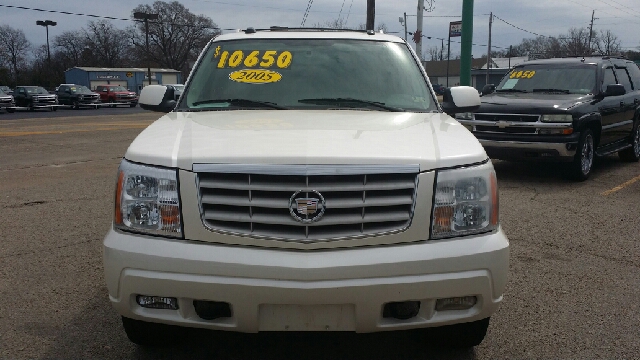 2005 Cadillac Escalade EX - DUAL Power Doors