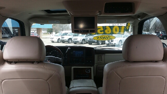 2005 Cadillac Escalade EX - DUAL Power Doors