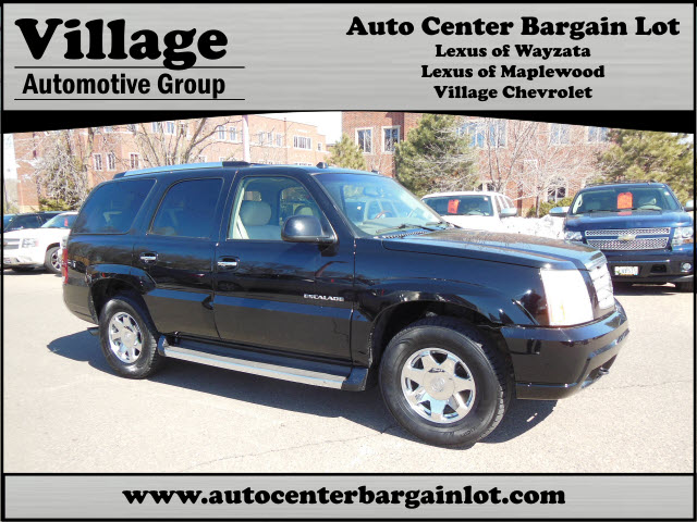 2005 Cadillac Escalade Base