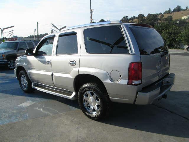 2005 Cadillac Escalade Unknown