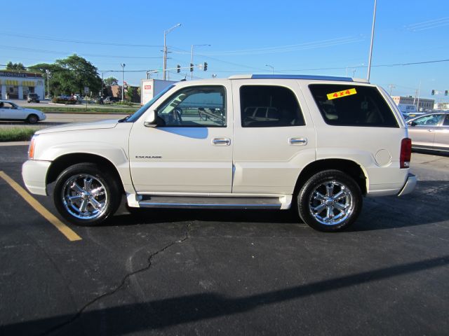 2005 Cadillac Escalade EX - DUAL Power Doors