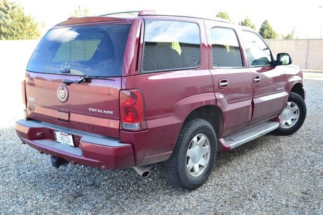 2005 Cadillac Escalade Base