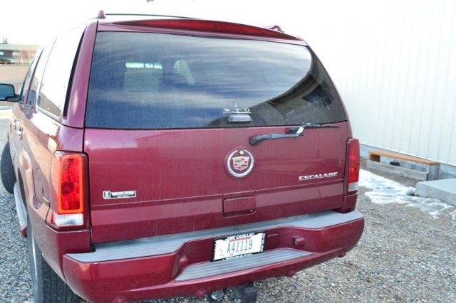 2005 Cadillac Escalade Base