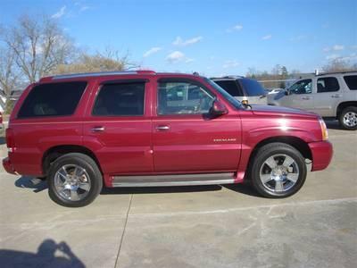 2005 Cadillac Escalade Base