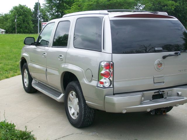 2005 Cadillac Escalade EX - DUAL Power Doors