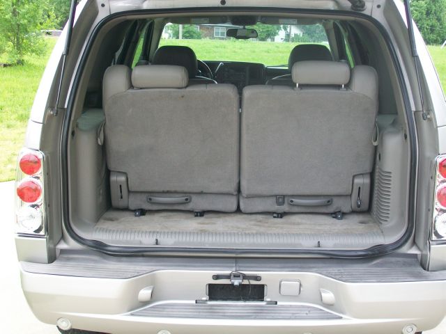 2005 Cadillac Escalade EX - DUAL Power Doors