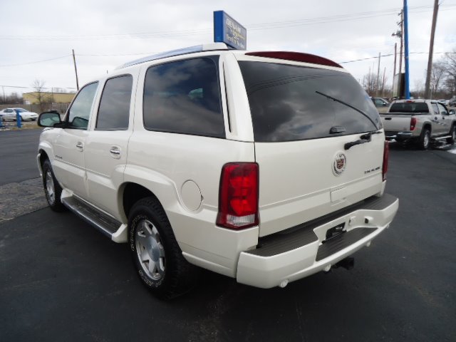 2005 Cadillac Escalade EX - DUAL Power Doors