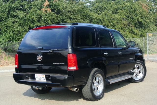 2006 Cadillac Escalade EX - DUAL Power Doors