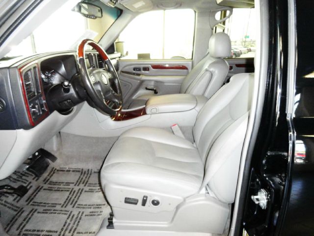 2006 Cadillac Escalade EX - DUAL Power Doors