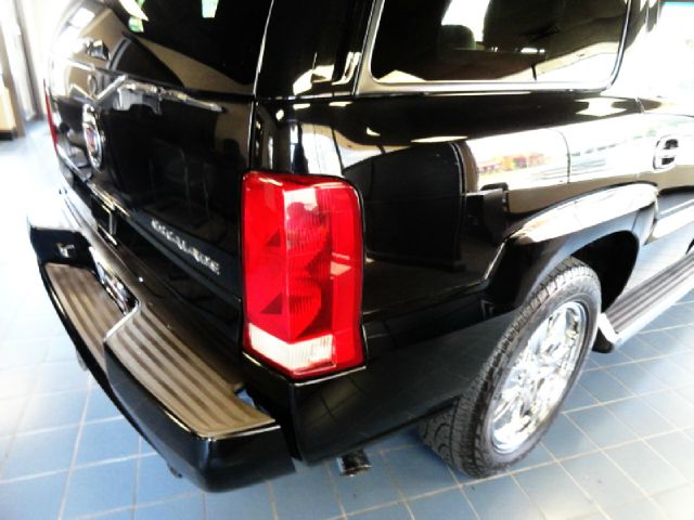 2006 Cadillac Escalade EX - DUAL Power Doors