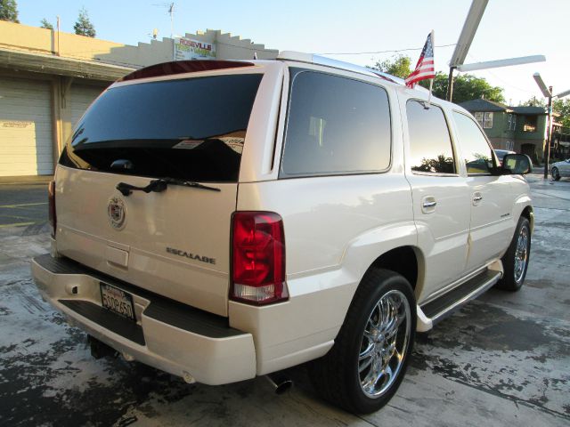 2006 Cadillac Escalade EX - DUAL Power Doors