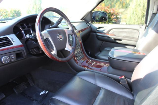 2007 Cadillac Escalade EX - DUAL Power Doors