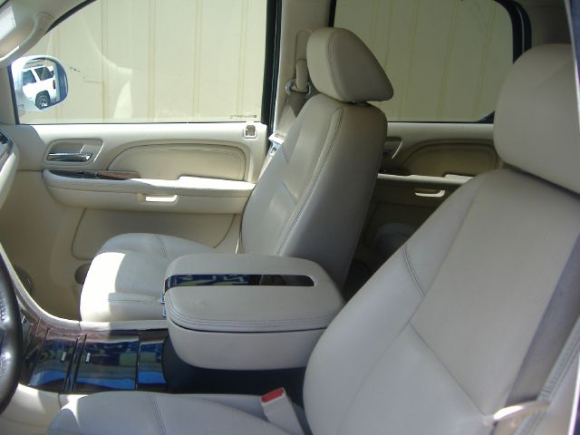 2007 Cadillac Escalade EX - DUAL Power Doors