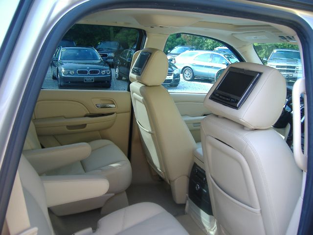 2007 Cadillac Escalade EX - DUAL Power Doors