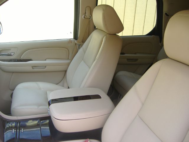 2007 Cadillac Escalade EX - DUAL Power Doors