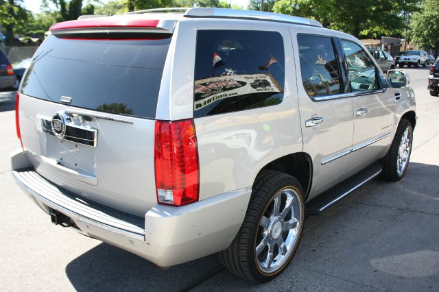 2007 Cadillac Escalade EX - DUAL Power Doors