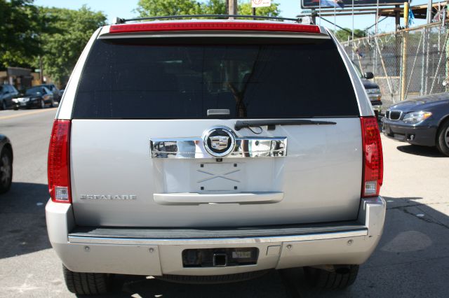 2007 Cadillac Escalade EX - DUAL Power Doors