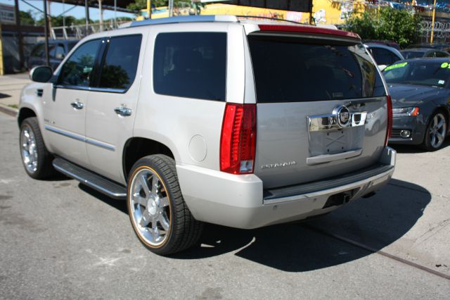 2007 Cadillac Escalade EX - DUAL Power Doors