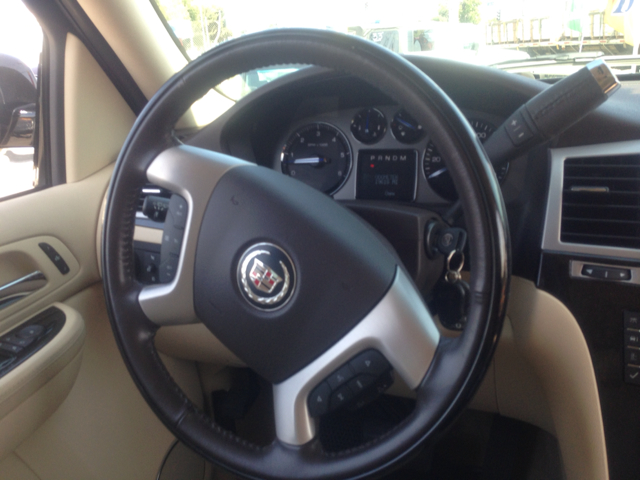 2007 Cadillac Escalade SR5 Sport Utility 4D