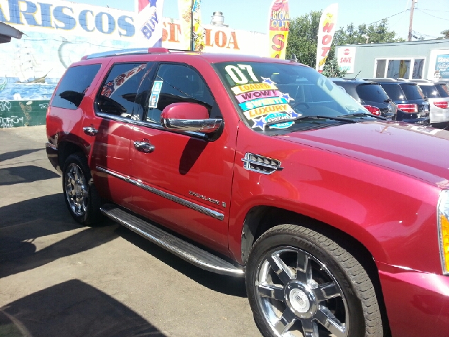 2007 Cadillac Escalade EX - DUAL Power Doors