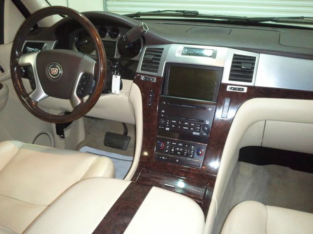 2007 Cadillac Escalade EX - DUAL Power Doors