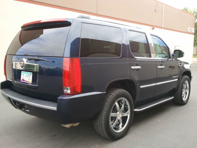 2007 Cadillac Escalade EX - DUAL Power Doors