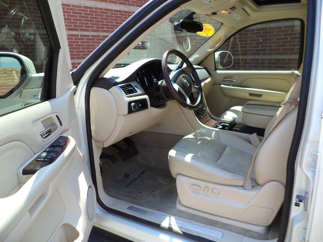 2007 Cadillac Escalade EX - DUAL Power Doors