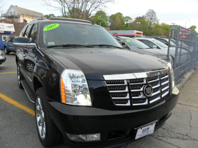 2007 Cadillac Escalade Base