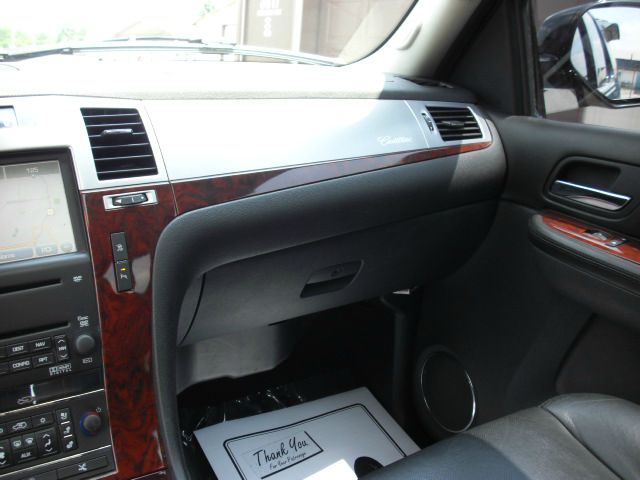 2007 Cadillac Escalade EX - DUAL Power Doors