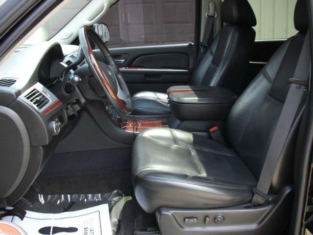 2007 Cadillac Escalade EX - DUAL Power Doors