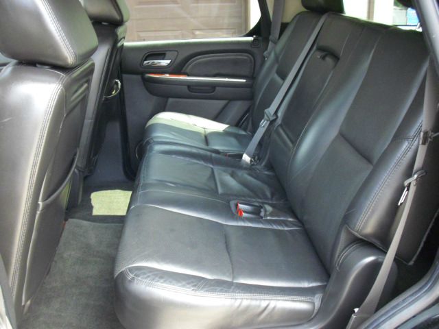 2007 Cadillac Escalade EX - DUAL Power Doors