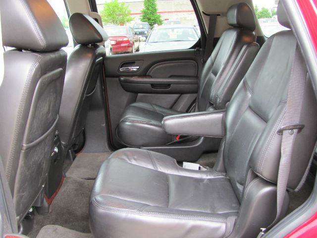 2007 Cadillac Escalade EX - DUAL Power Doors