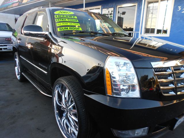 2007 Cadillac Escalade EX - DUAL Power Doors