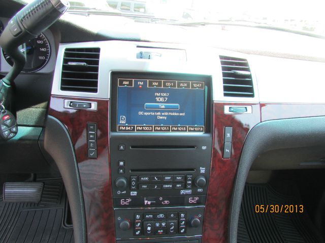 2007 Cadillac Escalade EX - DUAL Power Doors