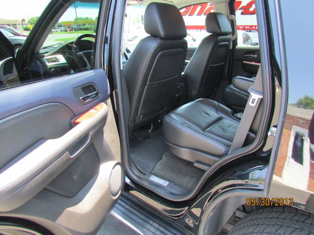 2007 Cadillac Escalade EX - DUAL Power Doors