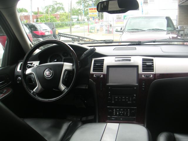 2008 Cadillac Escalade EX - DUAL Power Doors