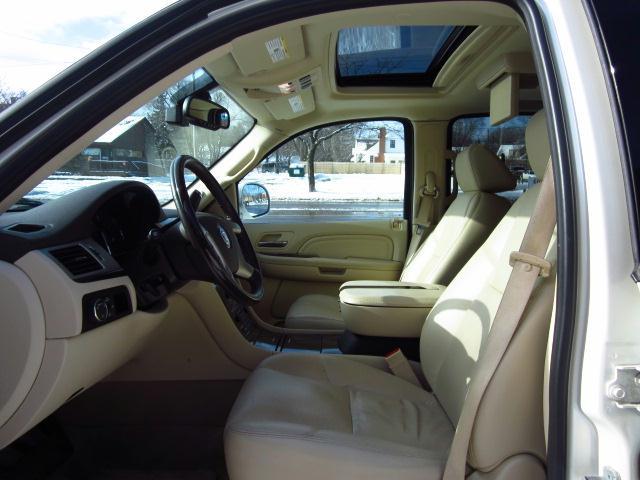 2008 Cadillac Escalade Unknown