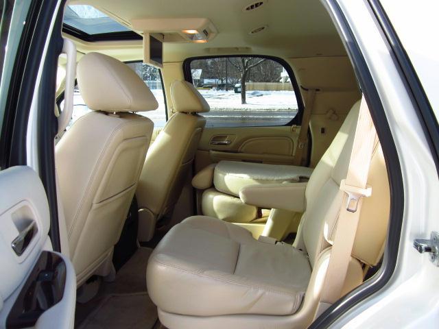 2008 Cadillac Escalade Unknown