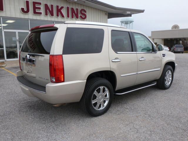 2008 Cadillac Escalade Unknown