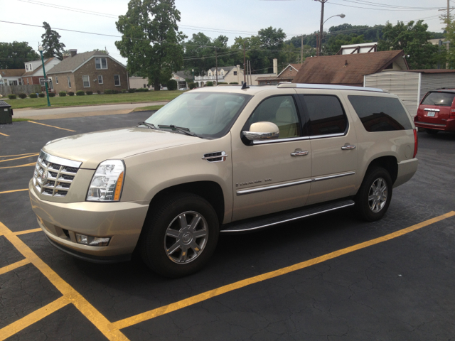 2008 Cadillac Escalade SR5 Sport Utility 4D