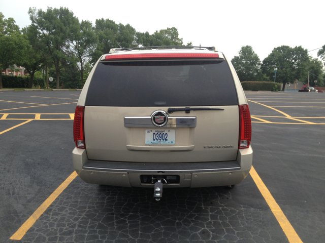 2008 Cadillac Escalade SR5 Sport Utility 4D