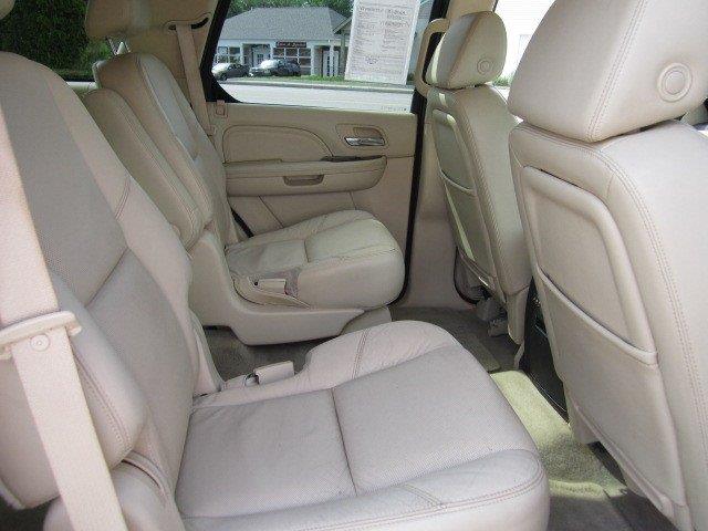 2008 Cadillac Escalade 4DR SL CA Emis FWD