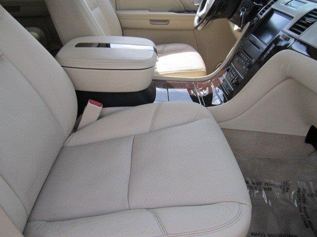 2008 Cadillac Escalade 4DR SL CA Emis FWD