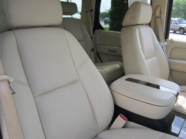 2008 Cadillac Escalade 4DR SL CA Emis FWD